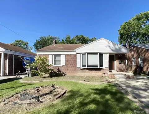 26446 Somerset Dr, Inkster, MI 48141