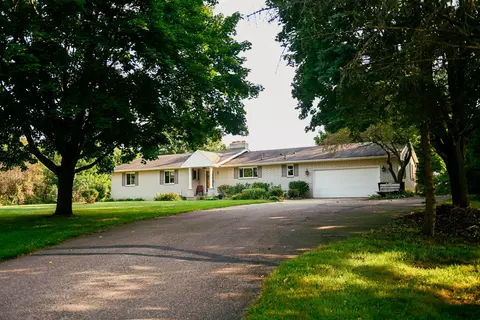 941 Old Sorrel Dr, Mayfield, MI 48446