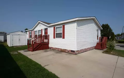 158 Southbrook Crt Ct, Port Huron, MI 48060