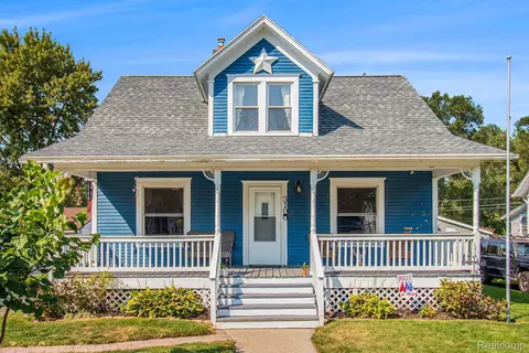 310 Power St, Fowlerville, MI 48836