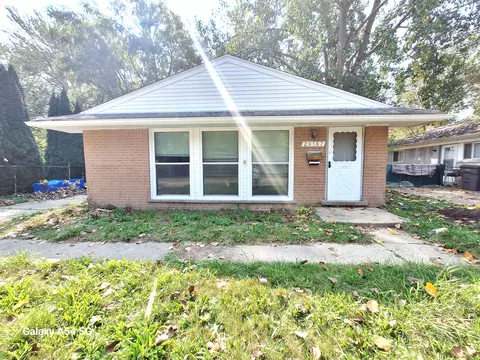 26167 Andover St, Inkster, MI 48141