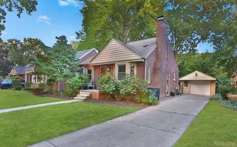 613 S Connecticut Ave, Royal Oak, MI 48067