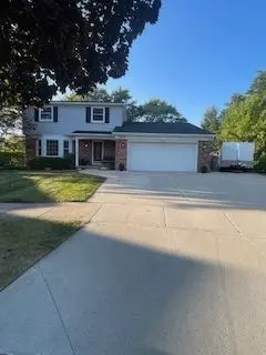 28290 Gita Ct Crt Ct, Livonia, MI 48154