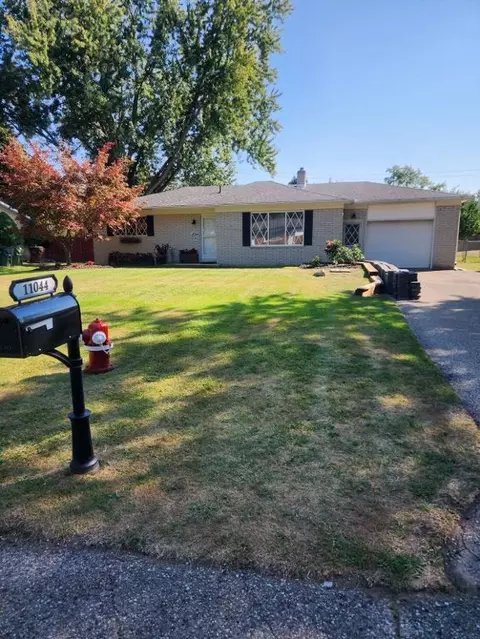 11044 Doren Crt Ct, Shelby Township, MI 48317