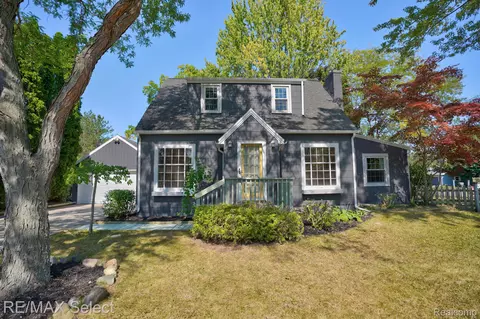1604 Mary Ann St, Mount Pleasant, MI 48858