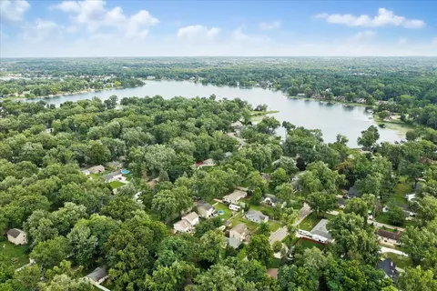 3119 Arbutus St, Commerce, MI 48382