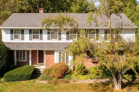 1137 Alton Rd, East Lansing, MI 48823