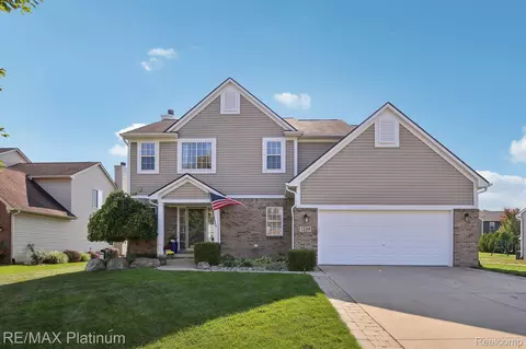 1259 Stonebrooke Dr, Oceola, MI 48843