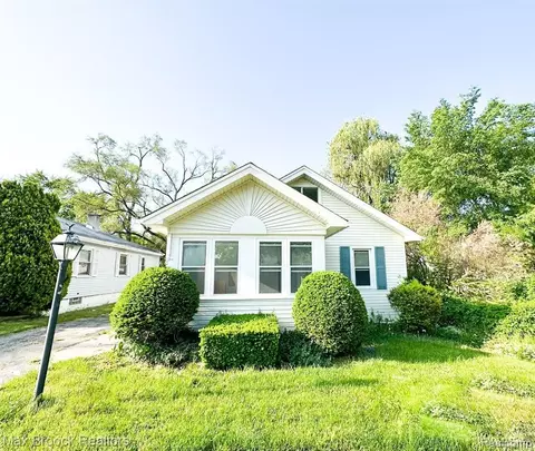 53 Massoit St, Clawson, MI 48017 photo 1