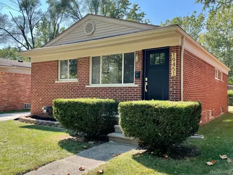 19451 Antago St, Livonia, MI 48152