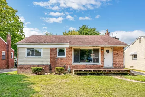 6529 Burnly St, Garden City, MI 48135