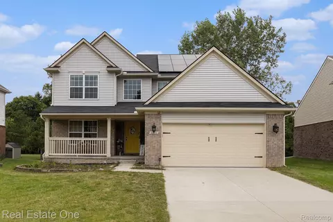 42802 N Cumberland Dr, Van Buren, MI 48111