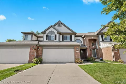 44679 Heather Ln, Canton, MI 48187