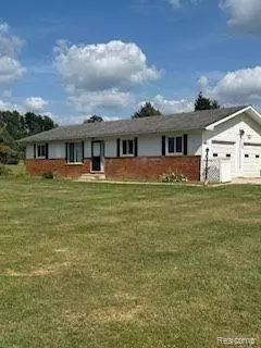 6025 Brophy Rd, Howell, MI 48855