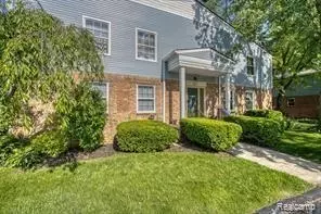 527 E University Dr #1108, Rochester, MI 48307