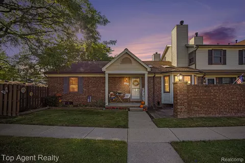 34681 W Wilma, Chesterfield, MI 48047