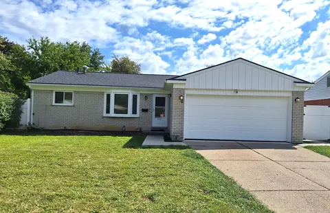 32073 Bruce St, Romulus, MI 48174