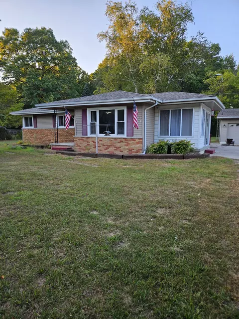 4194 Maes Dr, Port Huron, MI 48060