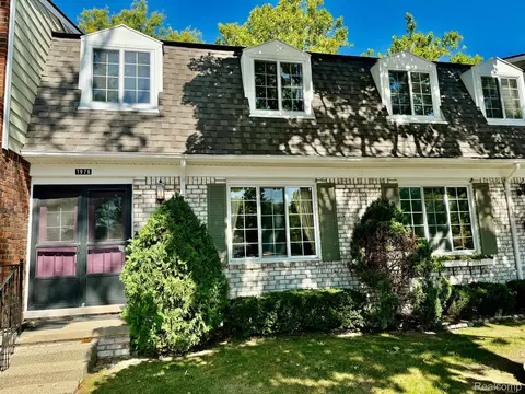1976 Ridge, Royal Oak, MI 48073