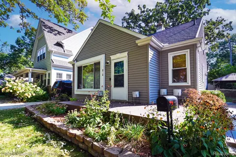 814 N Alexander Ave, Royal Oak, MI 48067