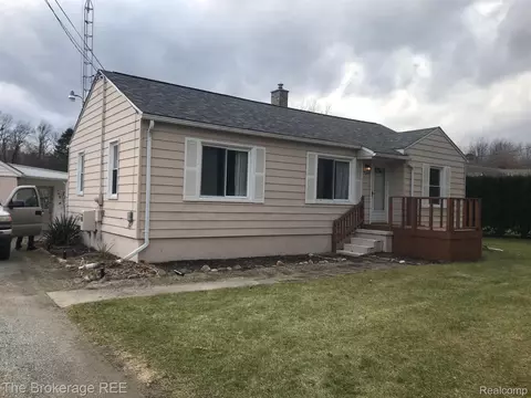 7099 Russell St, Genesee, MI 48437
