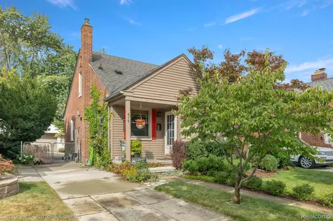 515 N Waverly St, Dearborn, MI 48128