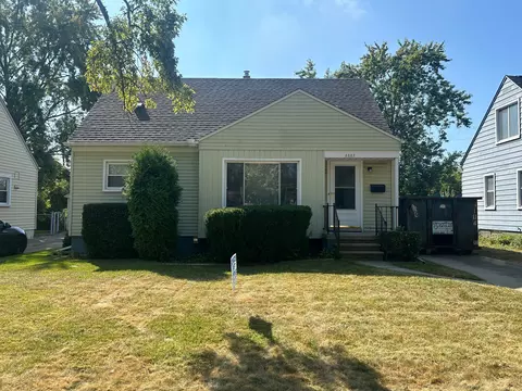 3727 Normandy Rd, Royal Oak, MI 48073