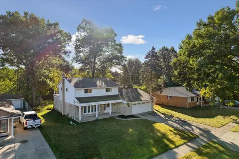31430 Kelly Rd, Roseville, MI 48066