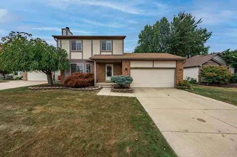25687 Jeffery Crt Ct, Chesterfield, MI 48051