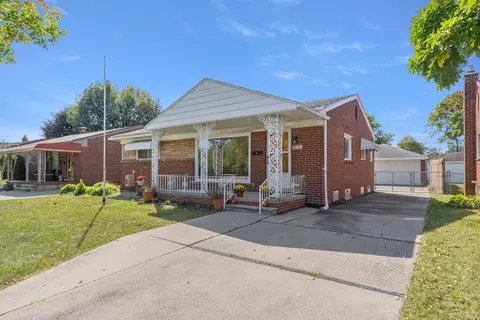 9838 Vine Ave, Allen Park, MI 48101