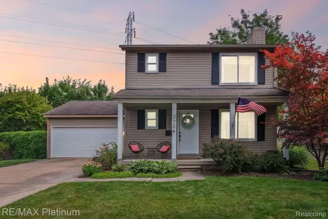 3704 Benjamin Ave, Royal Oak, MI 48073