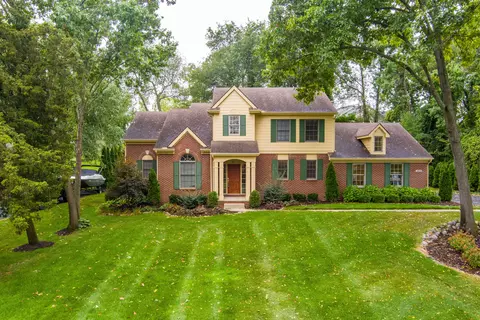 3611 Stallion Way, Commerce, MI 48382