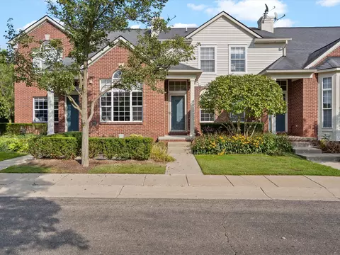 30101 Chantel Dr, Commerce, MI 48390