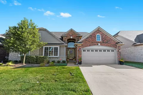 30487 Berghway Trl, Warren, MI 48092