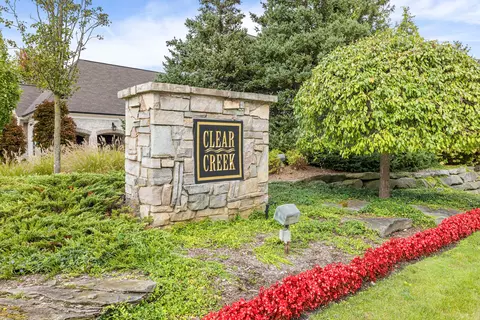 841 Quarry, Rochester, MI 48306