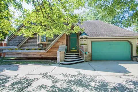 30769 Everett St, Southfield, MI 48076
