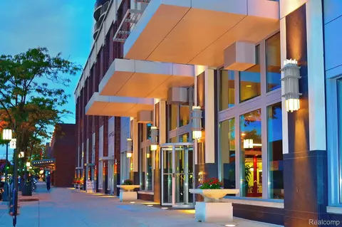 411 S Old Woodward Ave #507, Birmingham, MI 48009