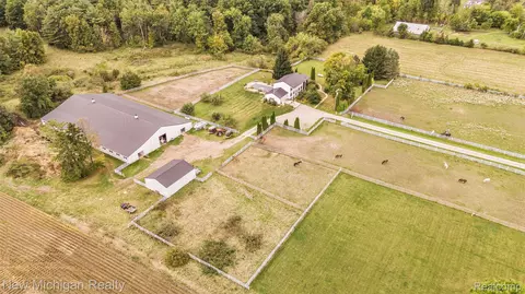 5155 Carrigan Rd, Clyde, MI 48049