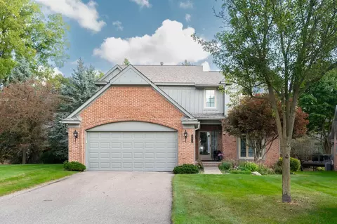 37614 Avon Cir, Farmington Hills, MI 48331