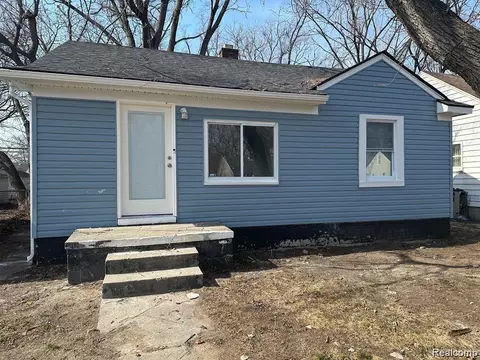 20075 Rosemont Ave, Detroit, MI 48219