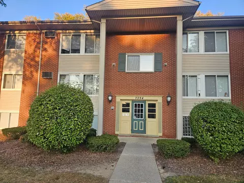 7394 Central St #2, Westland, MI 48185
