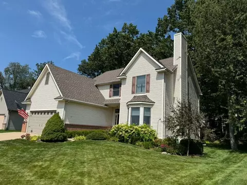 854 Northern Ridge Dr, Brighton, MI 48116