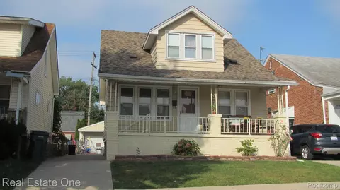 4601 Curtis St, Dearborn, MI 48126