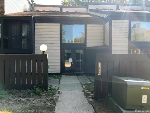 14084 Jackson St, Taylor, MI 48180