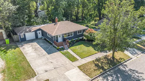 343 W Newport Ave, Pontiac, MI 48340