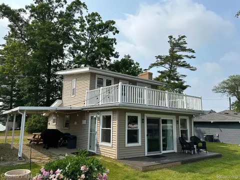 666 Birch, Deerfield, MI 48421