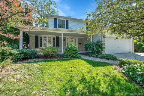 20157 Coachwood Rd, Riverview, MI 48193