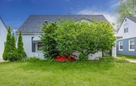 22828 Almond Ave, Eastpointe, MI 48021