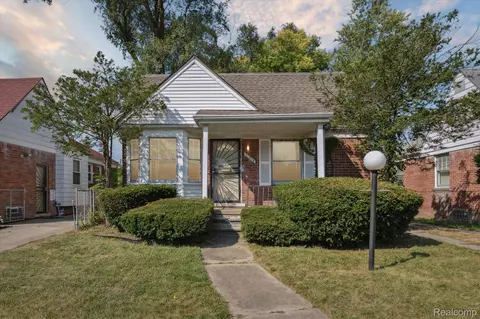 11319 Auburn St, Detroit, MI 48228