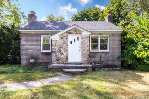 2924 Frankson Ave W, Rochester Hills, MI 48307